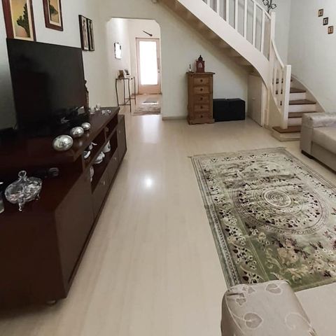 Casa à venda com 140m², 3 quartos e 1 vagaSala 