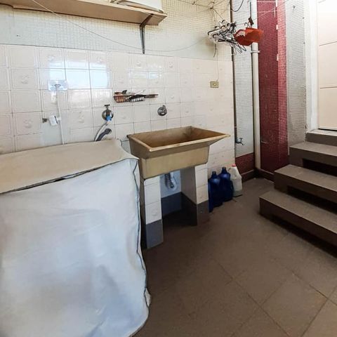 Casa à venda com 140m², 3 quartos e 1 vagaÁrea de serviço 