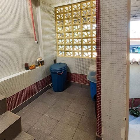 Casa à venda com 140m², 3 quartos e 1 vagaÁrea de serviço 