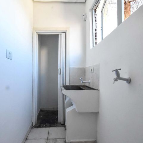 Studio à venda com 100m², 5 quartos e 1 vagaLavanderia