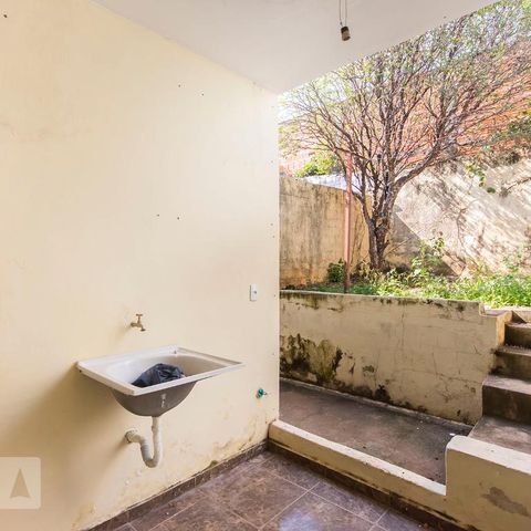 Casa à venda com 125m², 2 quartos e 2 vagasArea de serviço