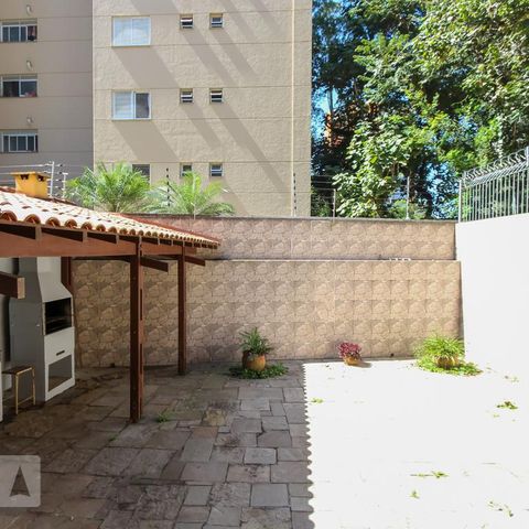 Casa à venda com 300m², 5 quartos e 3 vagasEspaço gourmet