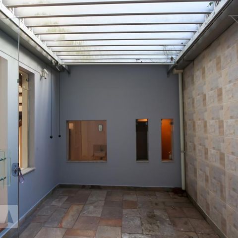 Casa à venda com 300m², 5 quartos e 3 vagasJardim de inverno
