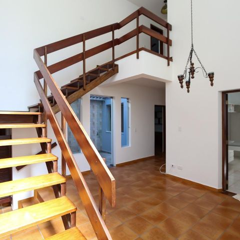 Casa à venda com 300m², 5 quartos e 3 vagasSala