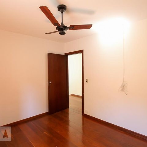 Casa à venda com 300m², 5 quartos e 3 vagasQuarto 3