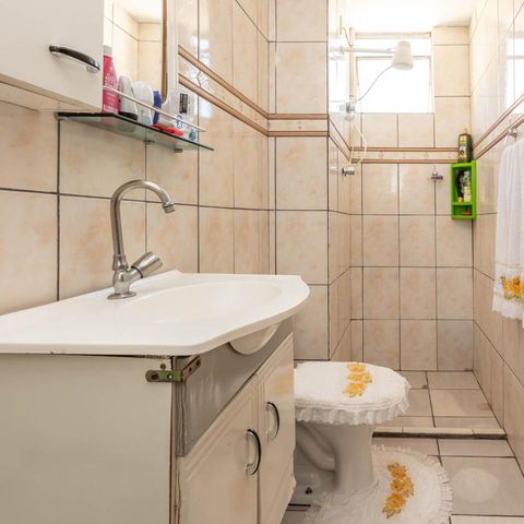 Apartamento à venda com 41m², 2 quartos e 1 vagaBanheiro 