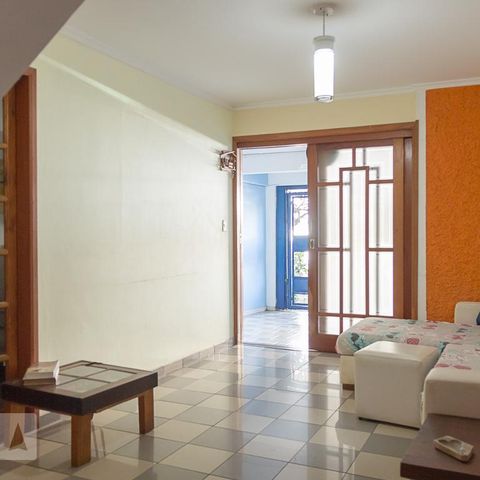 Casa à venda com 230m², 3 quartos e 2 vagasSala