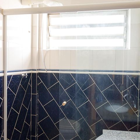 Casa à venda com 230m², 3 quartos e 2 vagasBanheiro 2