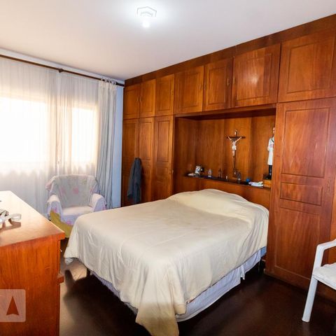 Casa à venda com 330m², 4 quartos e sem vagaSuíte 1