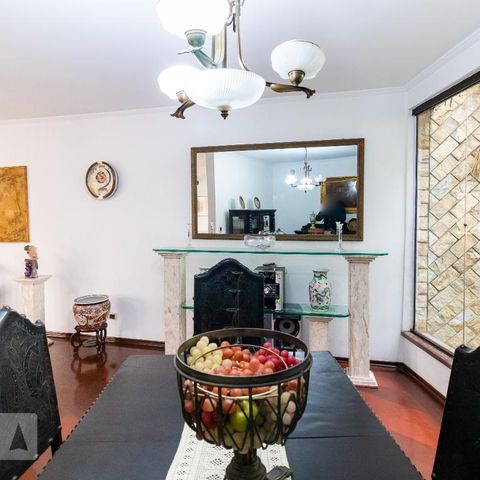 Casa à venda com 330m², 4 quartos e sem vagaSala de Jantar