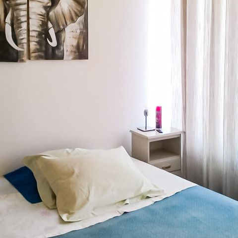 Casa à venda com 600m², 5 quartos e 8 vagas Casa à venda com 600m², 5 quartos e 8 vagasQuarto