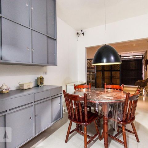 Casa à venda com 300m², 7 quartos e 3 vagasCozinha