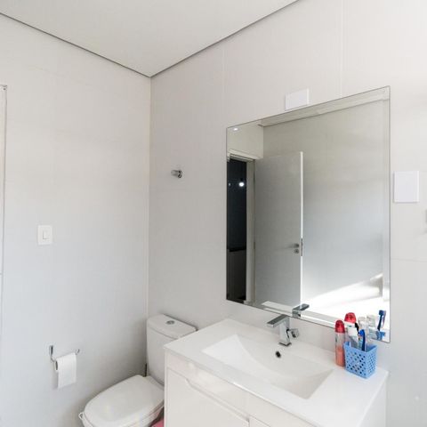 Casa à venda com 300m², 7 quartos e 3 vagasBanheiro 1