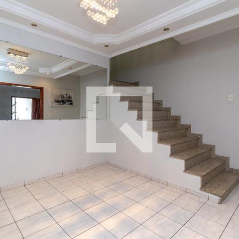 Casa à venda com 400m², 3 quartos e 2 vagasSala