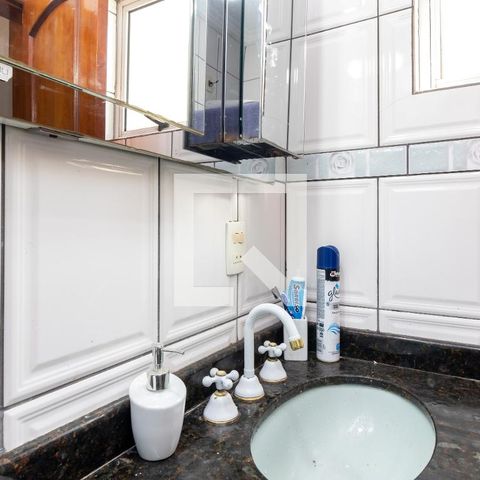 Casa à venda com 400m², 3 quartos e 2 vagasBanheiro da Suíte