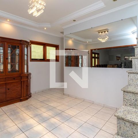 Casa à venda com 400m², 3 quartos e 2 vagasSala