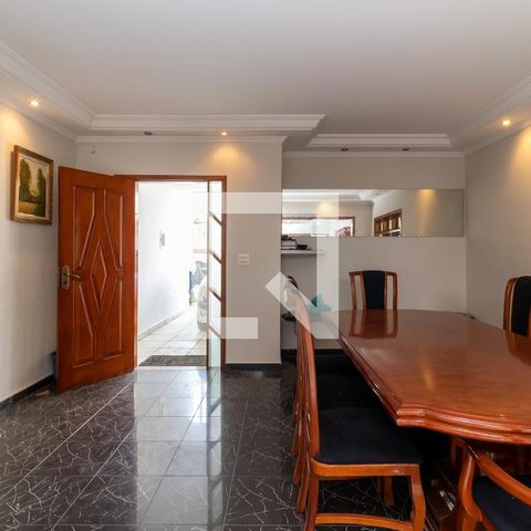 Casa à venda com 400m², 3 quartos e 2 vagasSala