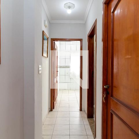 Casa à venda com 400m², 3 quartos e 2 vagasCorredor