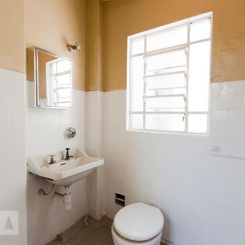 Apartamento para alugar com 40m², 1 quarto e sem vaga Apartamento para alugar com 40m², 1 quarto e sem vagaBanheiro