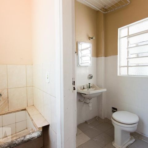 Apartamento para alugar com 40m², 1 quarto e sem vaga Apartamento para alugar com 40m², 1 quarto e sem vagaBanheiro