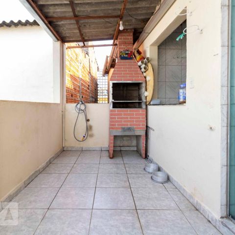 Casa à venda com 125m², 8 quartos e 2 vagasChurrasqueira