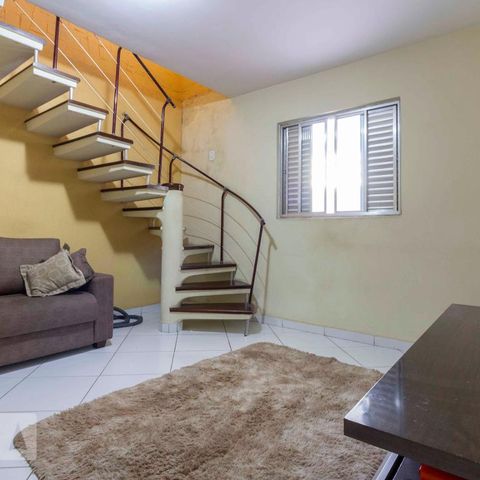 Casa à venda com 125m², 8 quartos e 2 vagasSala