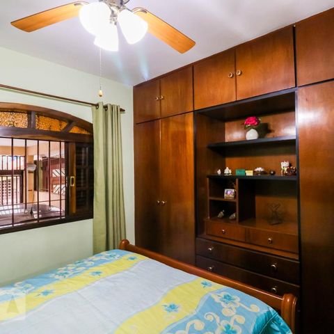 Casa para alugar com 250m², 3 quartos e 2 vagasSuíte