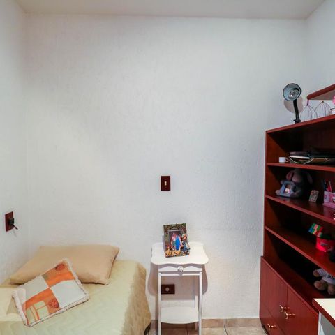 Casa para alugar com 250m², 3 quartos e 2 vagasQuarto 2