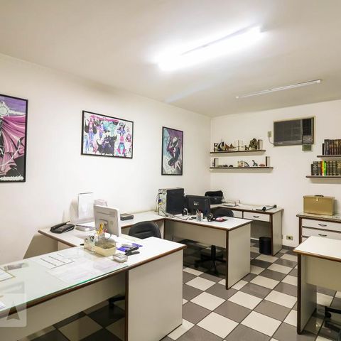 Casa para alugar com 250m², 3 quartos e 2 vagasEscritório