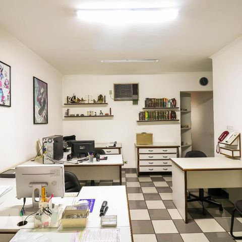 Casa para alugar com 250m², 3 quartos e 2 vagasEscritório