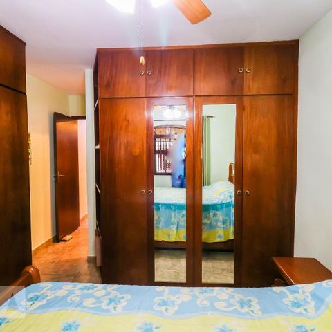 Casa para alugar com 250m², 3 quartos e 2 vagasSuíte
