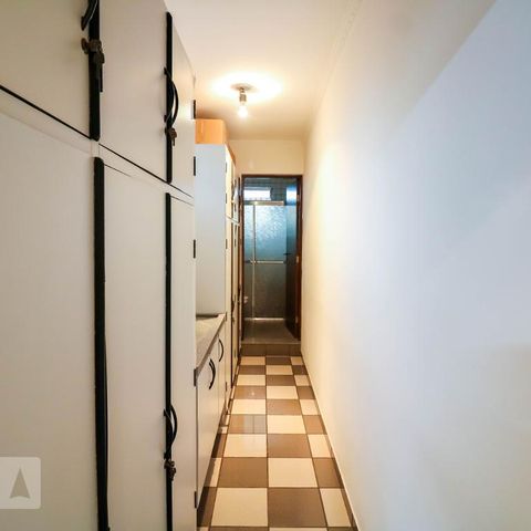 Casa para alugar com 250m², 3 quartos e 2 vagasCorredor
