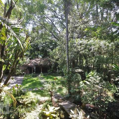 Casa para alugar com 500m², 5 quartos e 4 vagasÁrea Externa