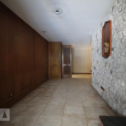 Casa para alugar com 500m², 5 quartos e 4 vagasSala
