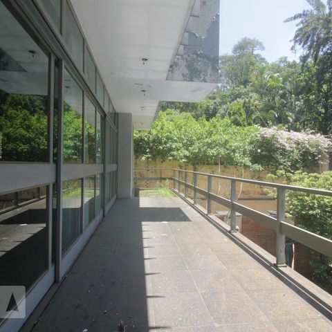 Casa para alugar com 500m², 5 quartos e 4 vagasVaranda