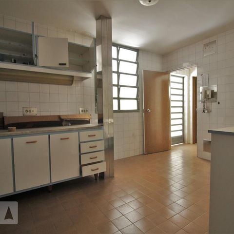 Casa para alugar com 500m², 5 quartos e 4 vagasÁrea de Serviço