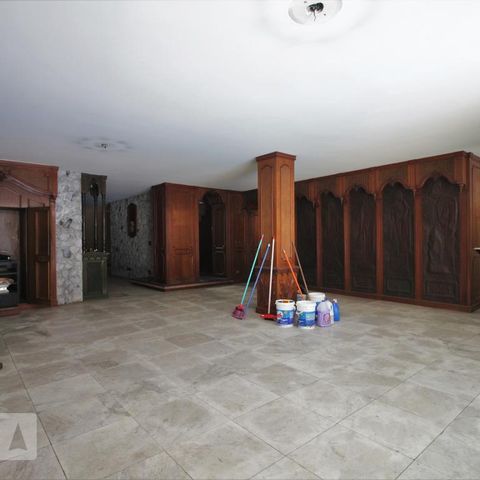 Casa para alugar com 500m², 5 quartos e 4 vagasSala