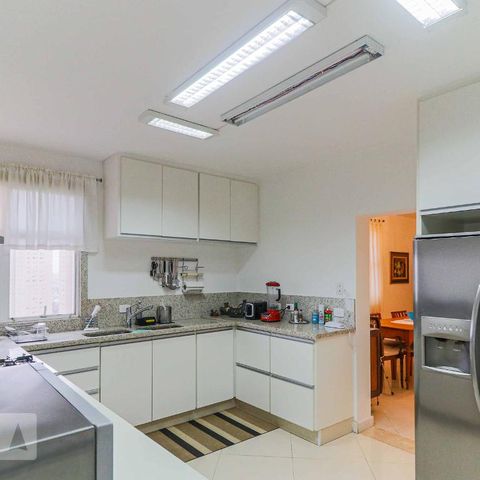 Apartamento à venda com 440m², 4 quartos e 3 vagasCozinha