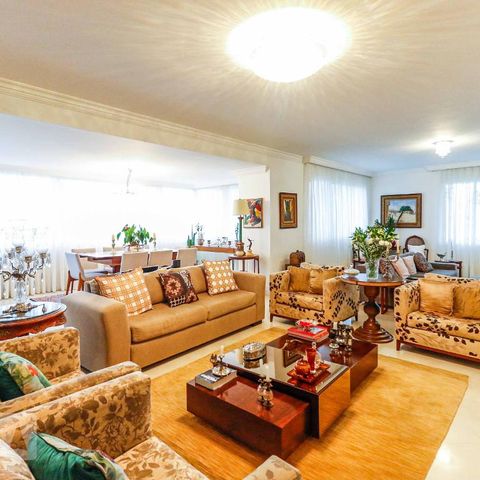 Apartamento à venda com 440m², 4 quartos e 3 vagasSala de estar