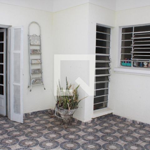 Casa à venda com 210m², 5 quartos e 2 vagasSacada do Quarto 1