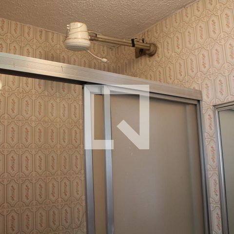 Casa à venda com 210m², 5 quartos e 2 vagasBanheiro de Serviço