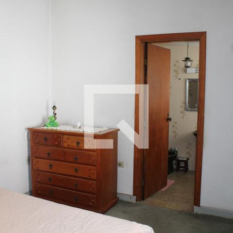 Casa à venda com 210m², 5 quartos e 2 vagasQuarto Suíte