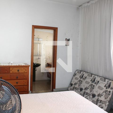 Casa à venda com 210m², 5 quartos e 2 vagasQuarto Suíte