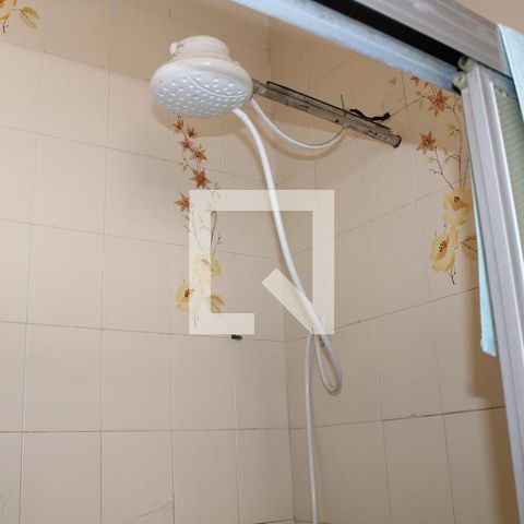 Casa à venda com 210m², 5 quartos e 2 vagasBanheiro