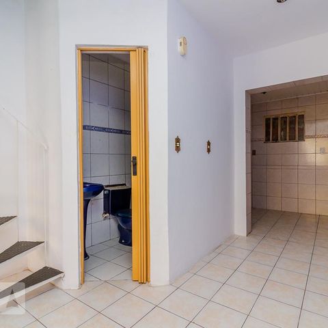 Casa de condomínio à venda com 75m², 2 quartos e sem vagaSala