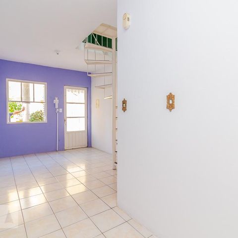 Casa de condomínio à venda com 75m², 2 quartos e sem vagaSala
