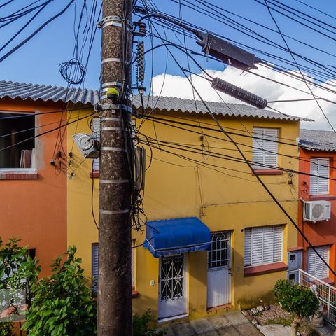 Casa de condomínio à venda com 75m², 2 quartos e sem vagaVista