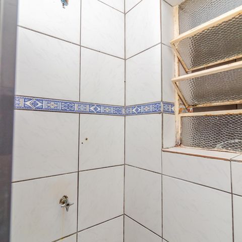 Casa de condomínio à venda com 75m², 2 quartos e sem vagaBanheiro