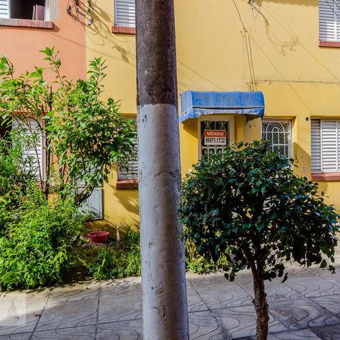 Casa de condomínio à venda com 75m², 2 quartos e sem vagaVista