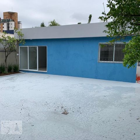 Casa para alugar com 400m², 6 quartos e 4 vagasÁrea Externa